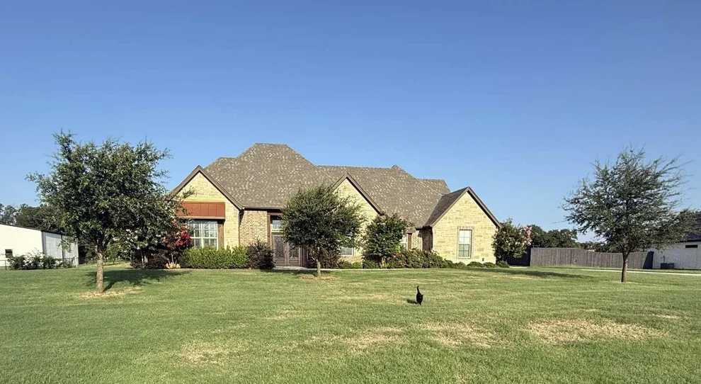 Unit for sale at 125 Lucky Ridge Lane, Boyd, TX 76023