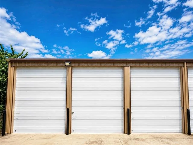 Unit for sale at 853 Main Street, Lake Dallas, TX 75065