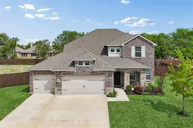 Unit for sale at 1512 Gentle Creek Lane, Fort Worth, TX 76052