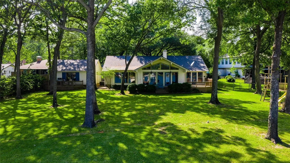 Unit for sale at 116 Camino Robles Street, Gun Barrel City, TX 75156