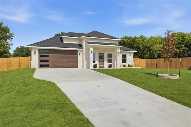 Unit for sale at 9912 Durango Trail, Waco, TX 76712