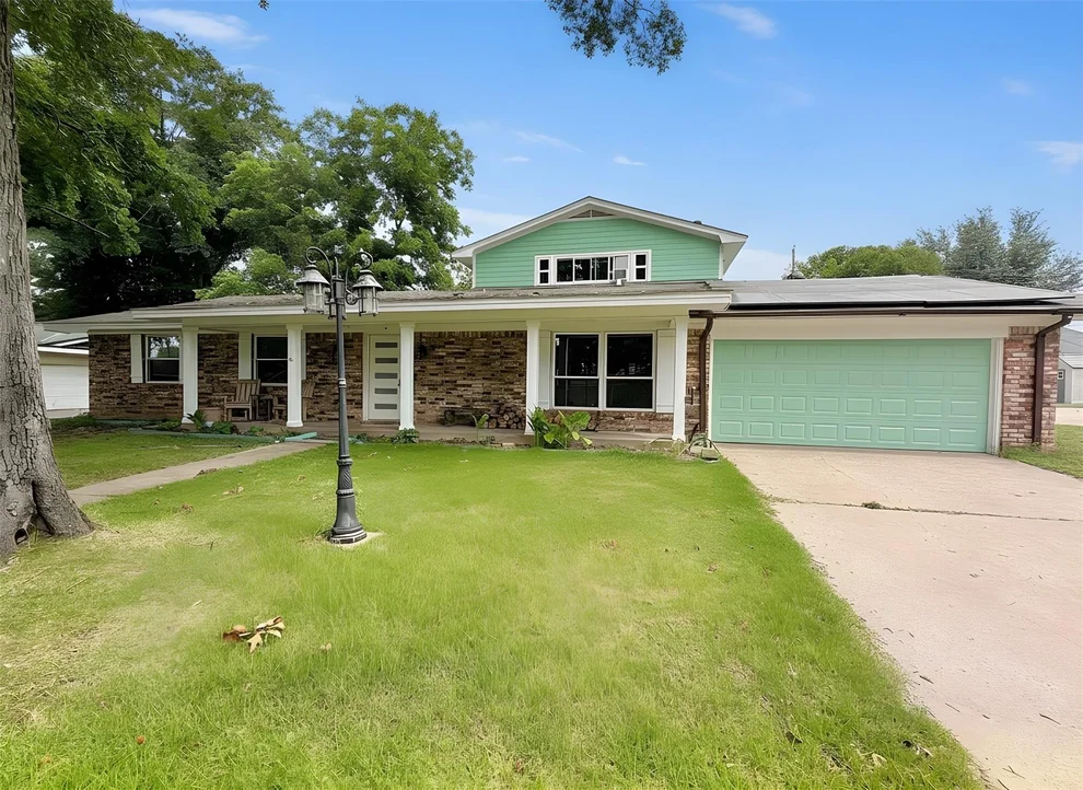 Unit for sale at 321 Merrell Drive, Sulphur Springs, TX 75482