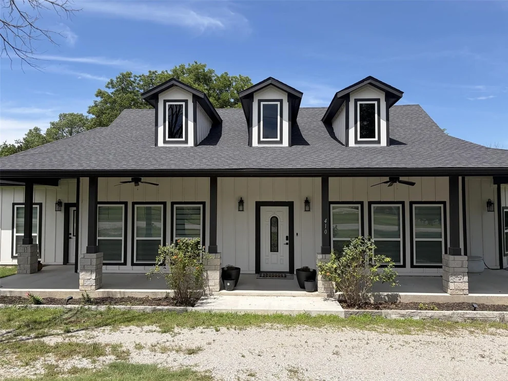 Unit for sale at 410 S Wickham Street, Alvord, TX 76225