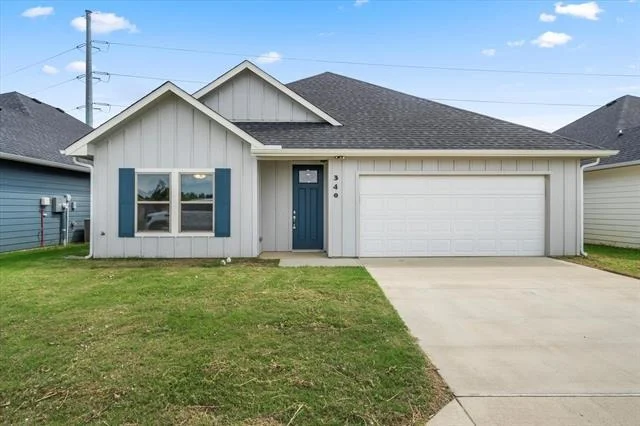Unit for sale at 340 Preston Road, Mabank, TX 75147