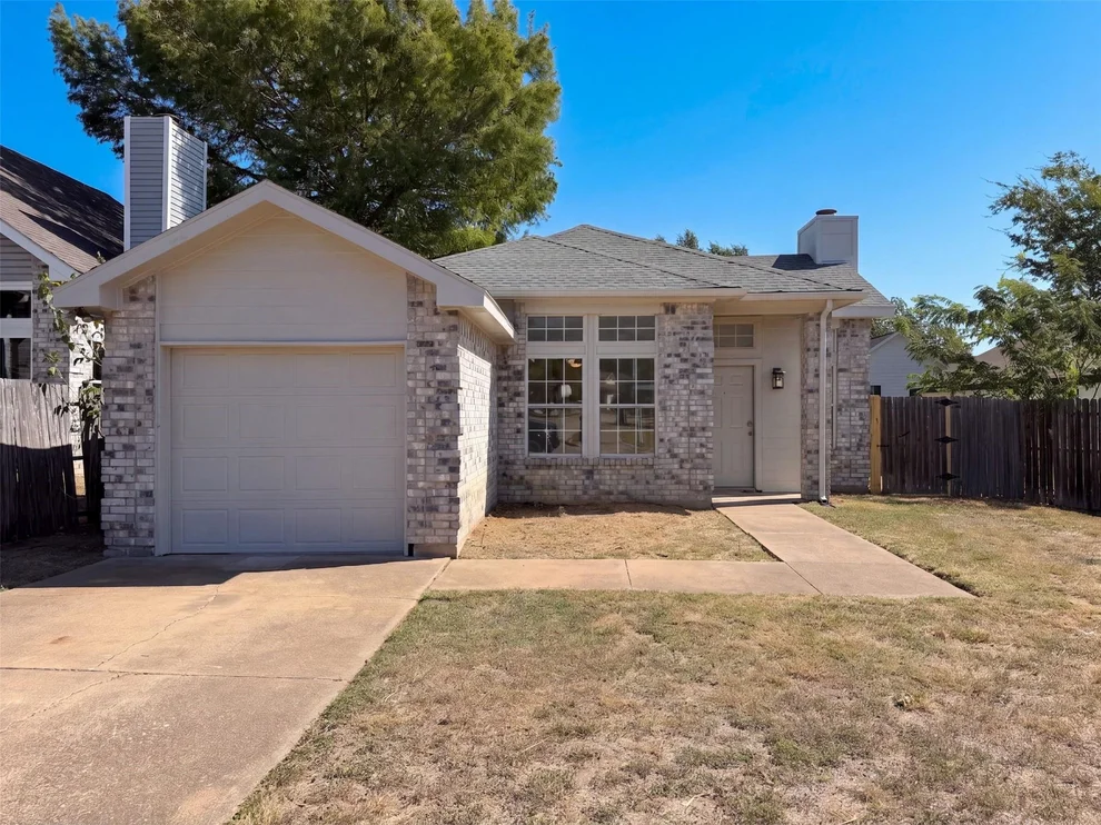 Unit for sale at 5624 Shady Springs Trail, Fort Worth, TX 76179