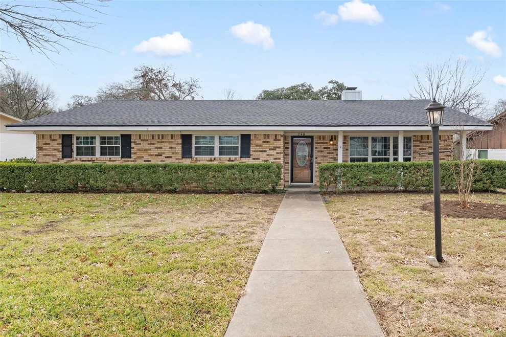 Unit for sale at 740 Wedgewood Drive, Woodway, TX 76712