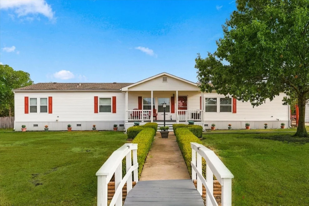 Unit for sale at 535 Stone Ridge Drive, Ponder, TX 76259