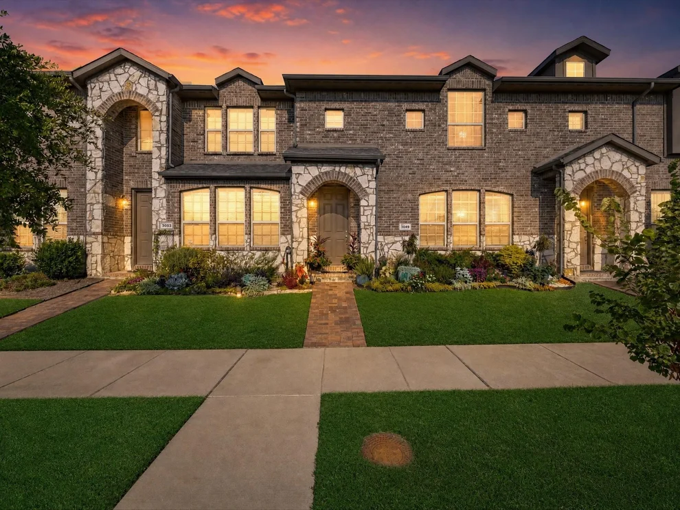Unit for sale at 3049 Solana Circle, Denton, TX 76207