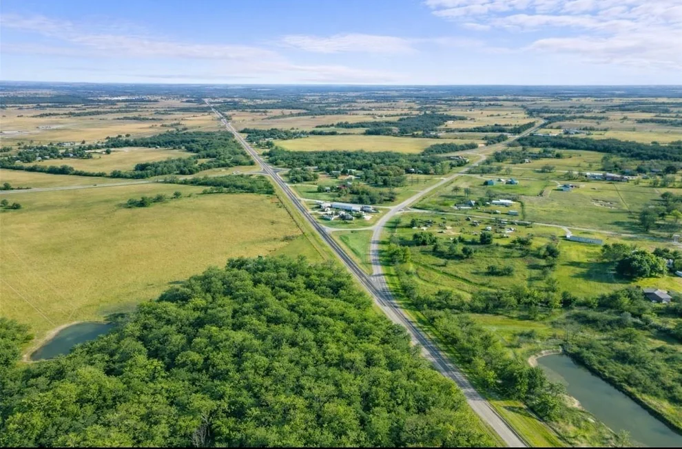 Unit for sale at 1029 FM 2114, Aquilla, TX 76622