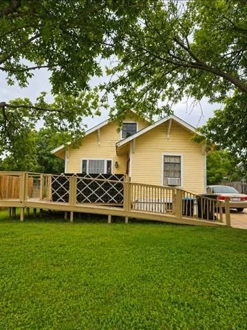 Unit for sale at 3122 N Pecan Street, Fort Worth, TX 76106
