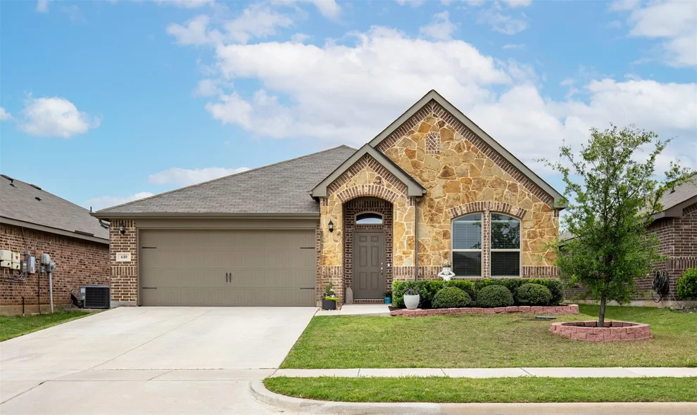 Unit for sale at 610 Autumn Avenue, Justin, TX 76247
