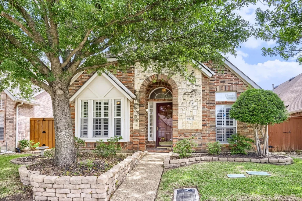 Unit for sale at 8622 Forest Glen Drive, Irving, TX 75063