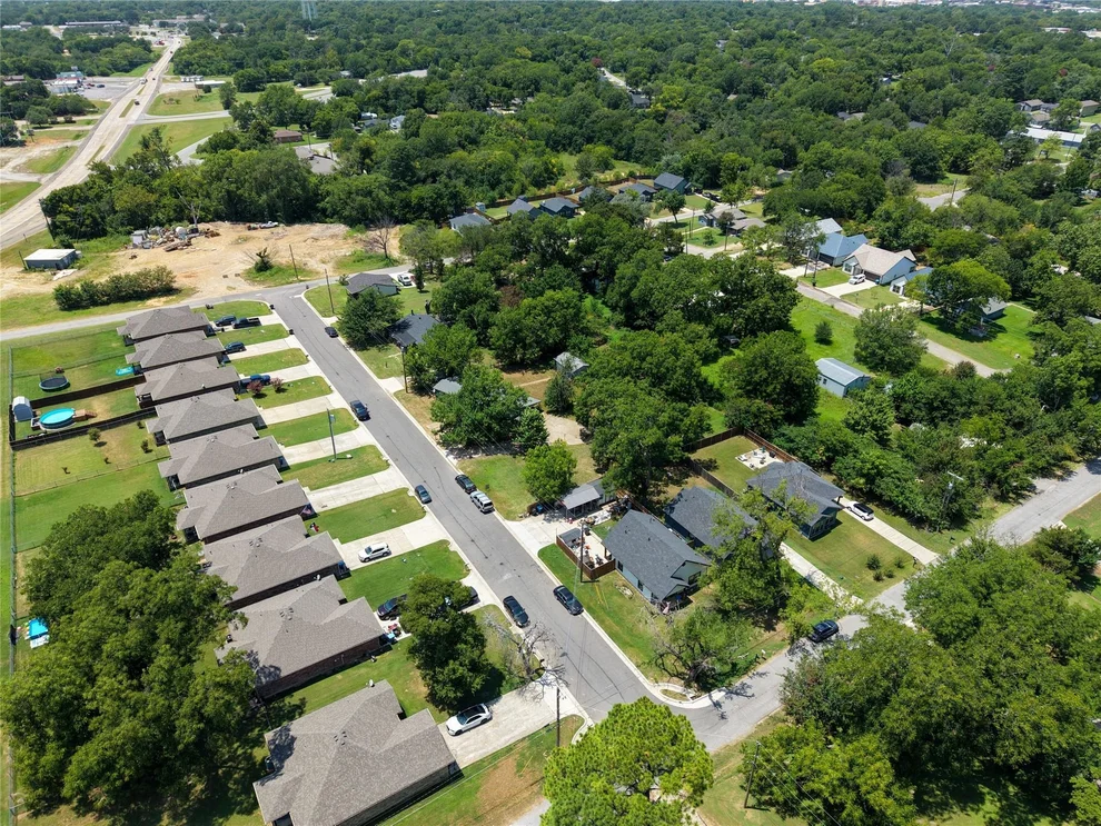Unit for sale at 719 E Bullock Street, Denison, TX 75021