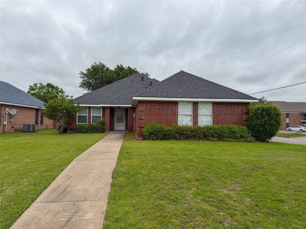Unit for sale at 1901 Monte Cristo Way, Sherman, TX 75092