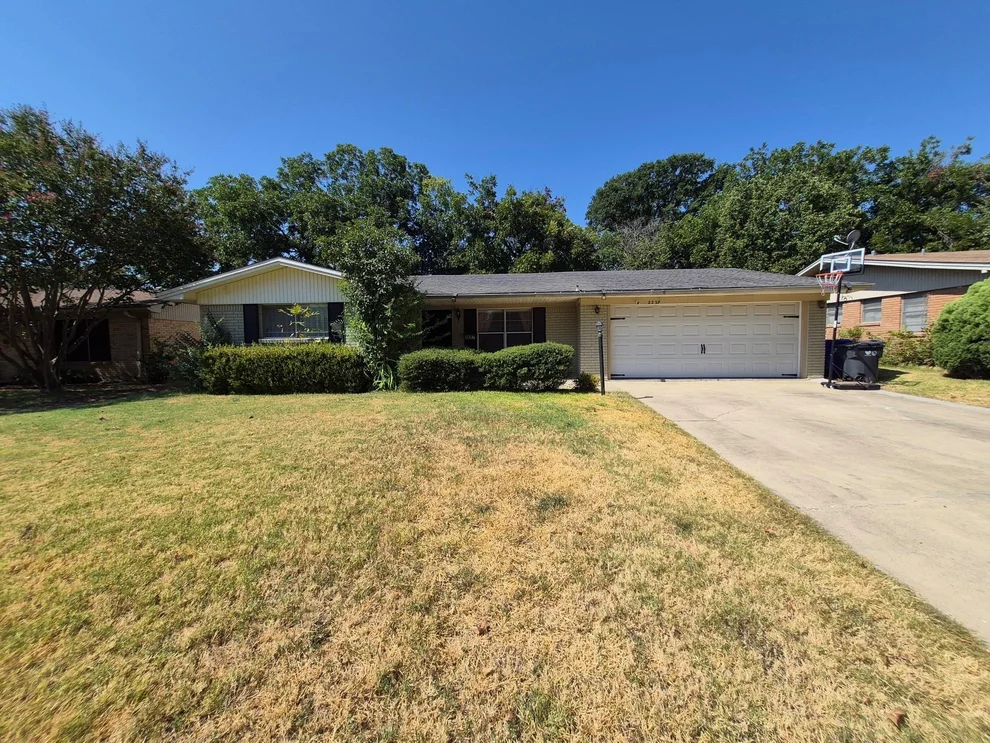Unit for sale at 2227 Hanover Drive, Waco, TX 76710
