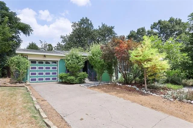 Unit for sale at 2127 Blake Avenue, Dallas, TX 75228