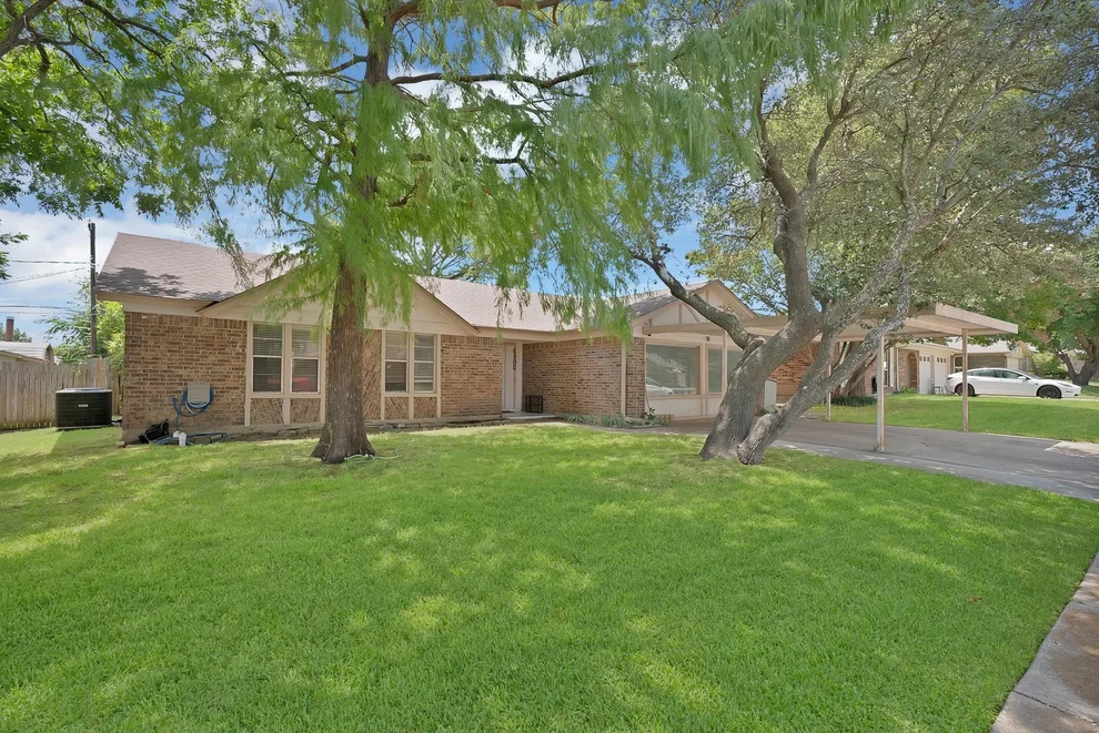 Unit for sale at 6905 Yorkston Street, Watauga, TX 76148