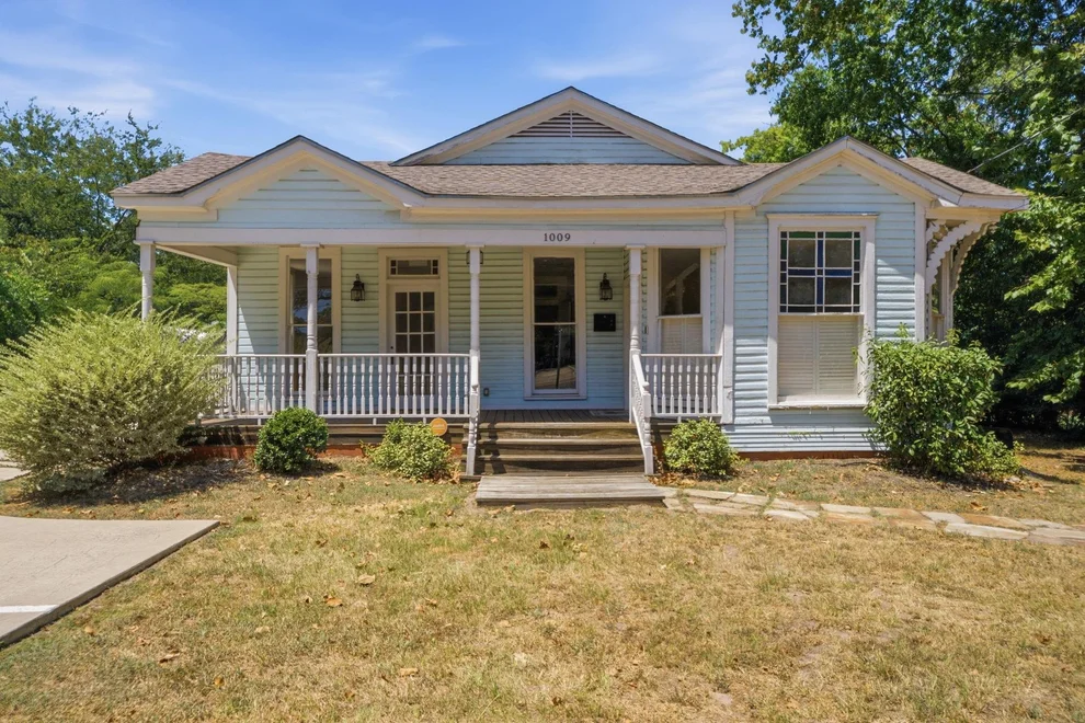 Unit for sale at 1009 N Pacific, Mineola, TX 75773