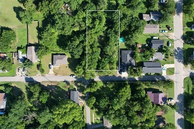 Unit for sale at 715 E 2nd Avenue, Corsicana, TX 75110