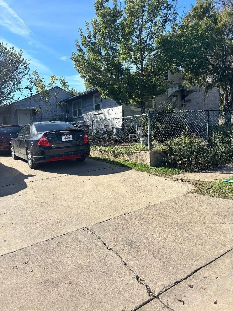 Unit for sale at 2577 22nd Street, Fort Worth, TX 76106