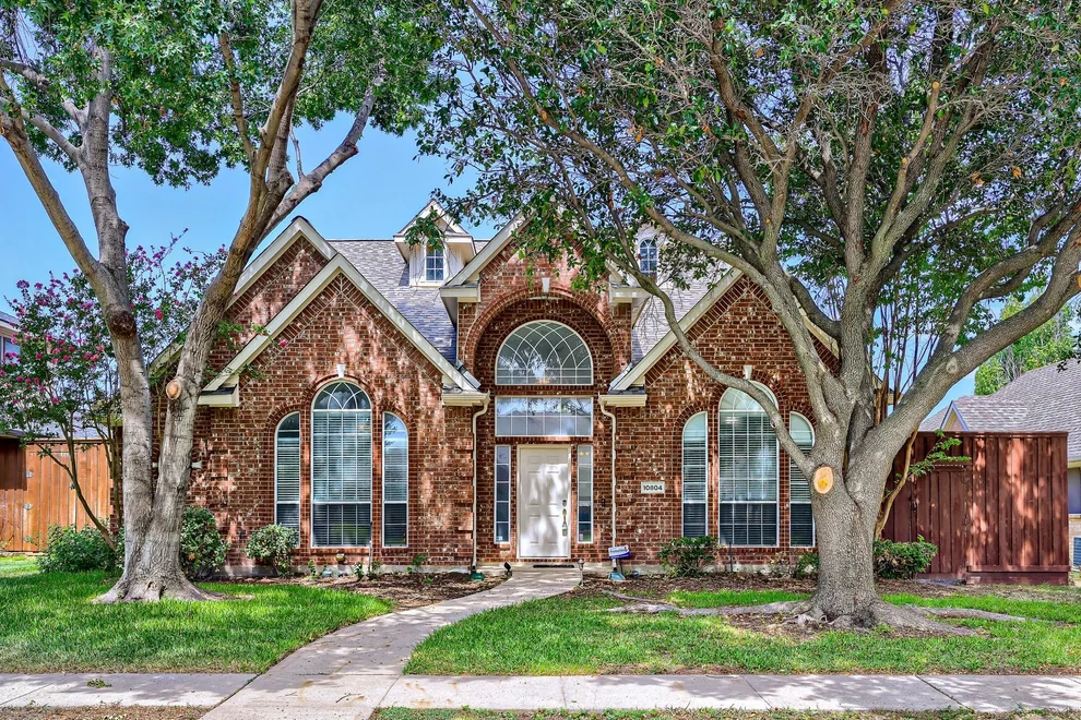 Unit for sale at 10804 Dry Creek Lane, Frisco, TX 75035