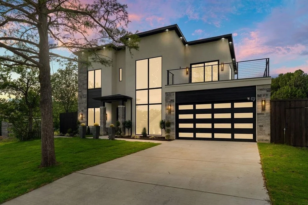 Unit for sale at 14015 Rawhide Parkway, Farmers Branch, TX 75234