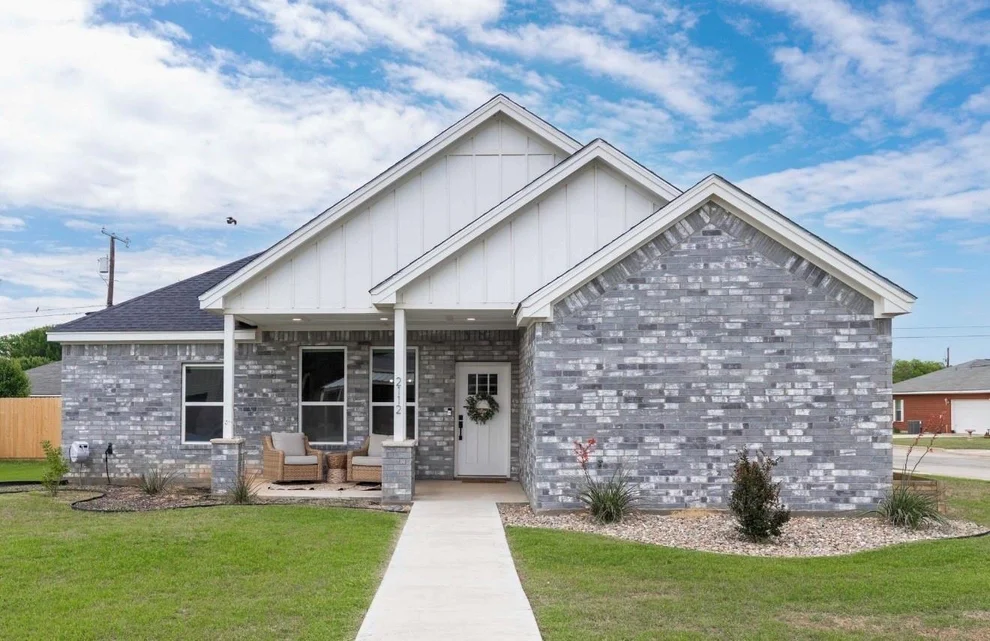 Unit for sale at 2112 Brooke Lane, Brownwood, TX 76801
