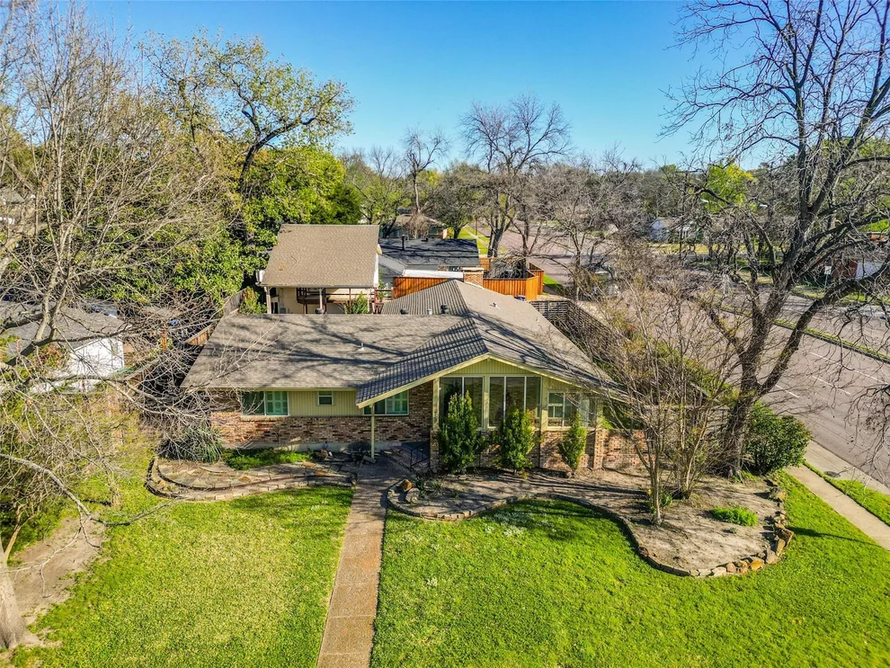 Unit for sale at 9759 Shoreview Road, Dallas, TX 75238