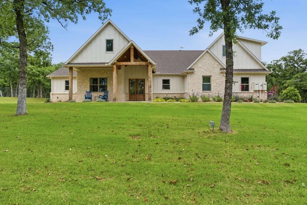 Unit for sale at 1012 Cheyenne Road, Poolville, TX 76487