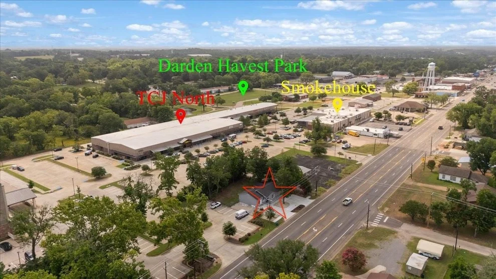Unit for sale at 501 Main Street, Lindale, TX 75771