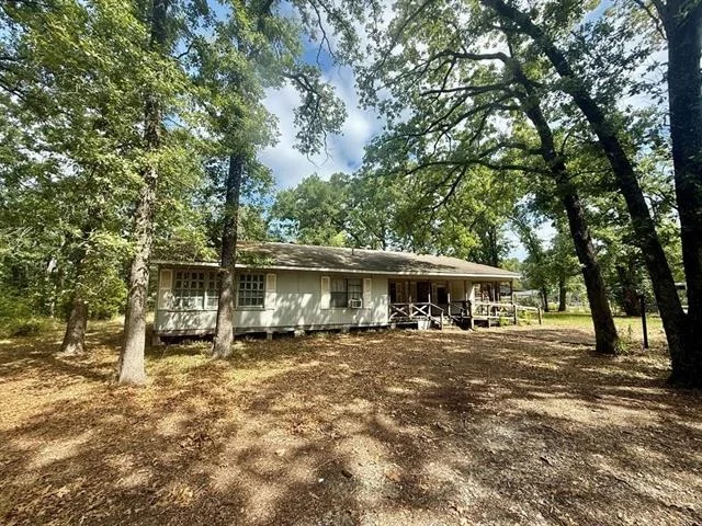 Unit for sale at 221 Northview Drive, Trinidad, TX 75163
