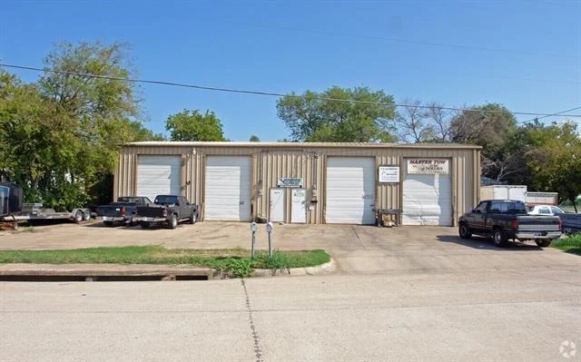 Unit for sale at 305 N Grants Lane, White Settlement, TX 76108