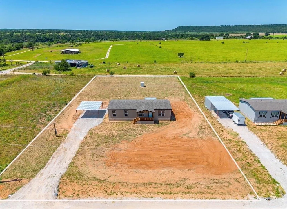 Unit for sale at 21 Kenzi Drive, Mineral Wells, TX 76067