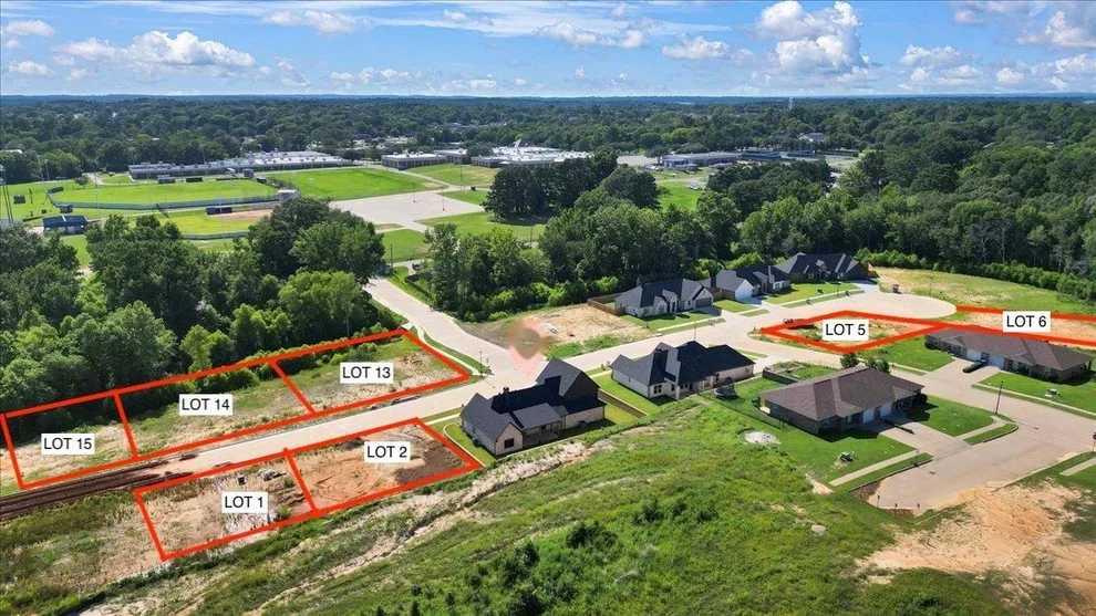 Unit for sale at 1008 Mallard Drive, Lindale, TX 75771