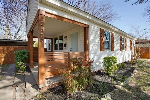 Unit for sale at 2509 Littlepage Street, Fort Worth, TX 76107