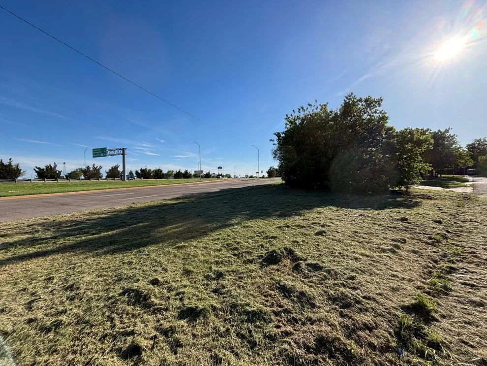 Unit for sale at 3213 Avenue T, Wichita Falls, TX 76309