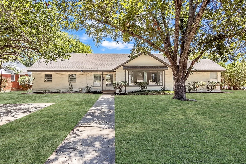 Unit for sale at 3909 Trail Lake Drive, Fort Worth, TX 76109