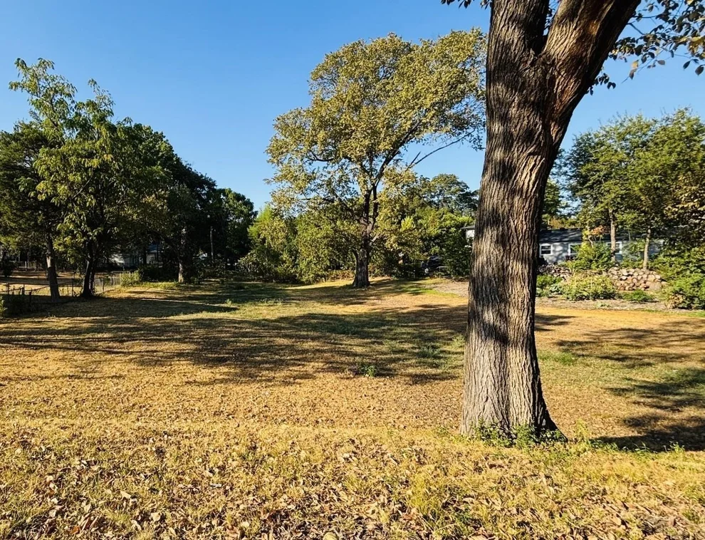 Unit for sale at 713 Pecan Drive, Mesquite, TX 75149