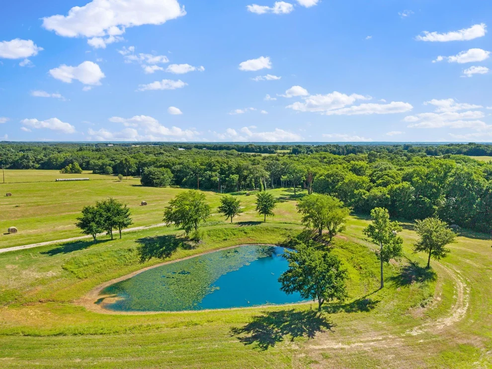Unit for sale at 24708 FM 901, Whitesboro, TX 76273