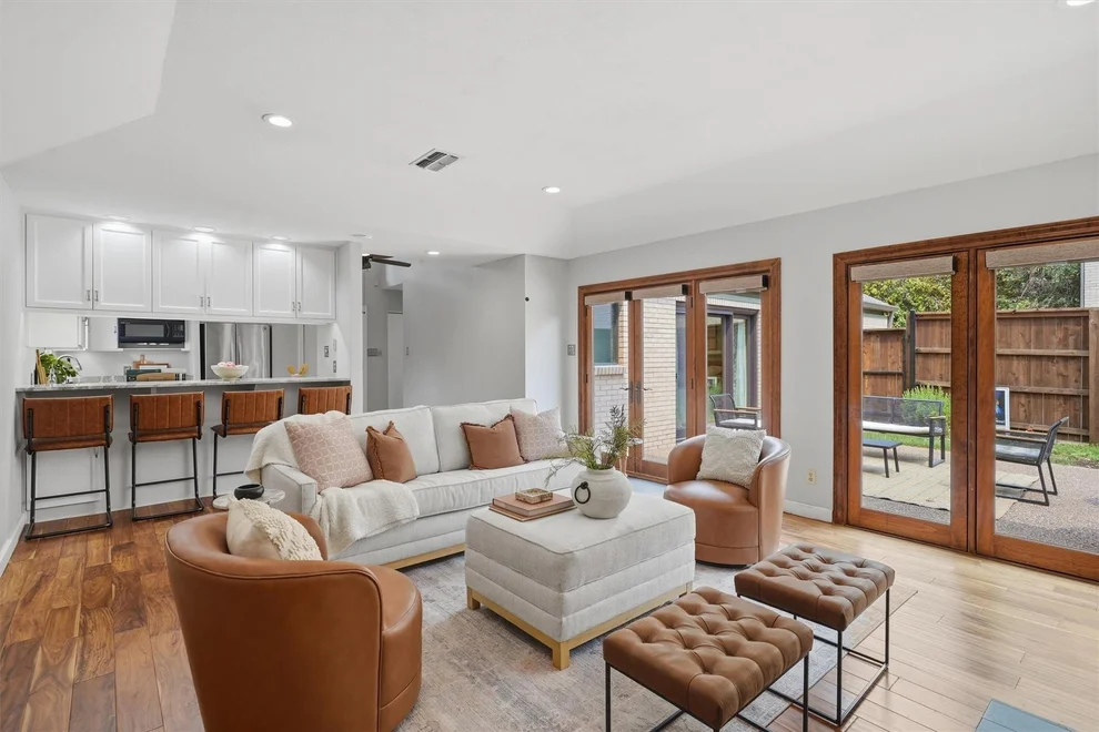 Unit for sale at 2637 Mccart Avenue, Fort Worth, TX 76110