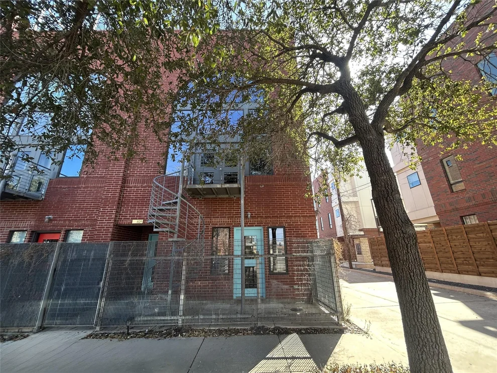 Unit for sale at 829 W Daggett Avenue, Fort Worth, TX 76104