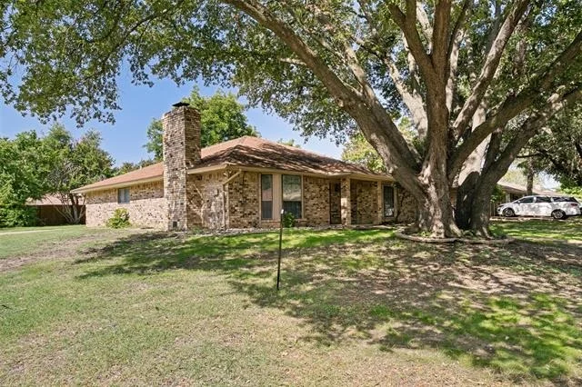 Unit for sale at 4801 Applewood Road, Fort Worth, TX 76133