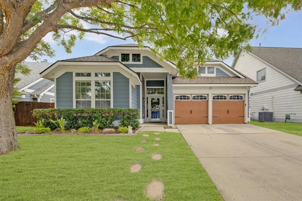 Unit for sale at 9928 Tanglebrush Drive, McKinney, TX 75072