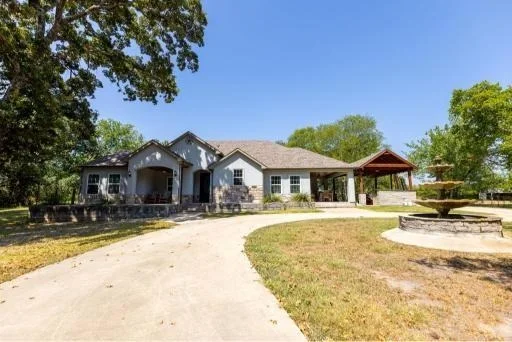 Unit for sale at 7320 County Road 3512, Quinlan, TX 75474