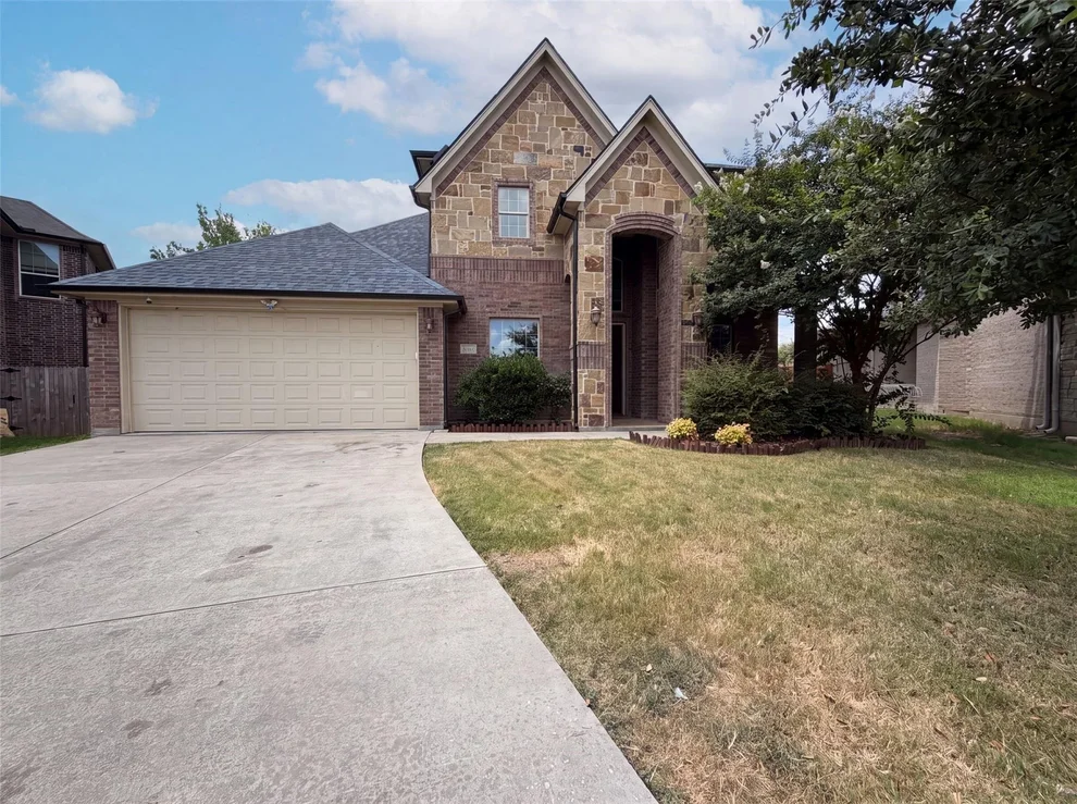 Unit for sale at 400 Blue Star Court, Burleson, TX 76028
