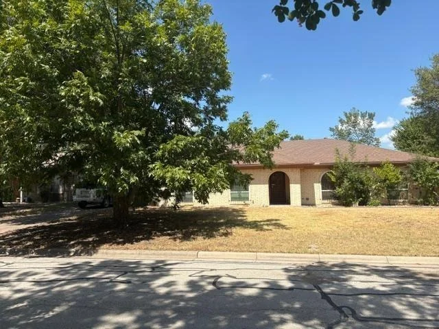 Unit for sale at 2011 Elmridge Drive, Arlington, TX 76012