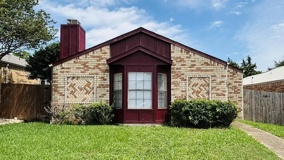 Unit for sale at 1405 High Plains Drive, Mesquite, TX 75149