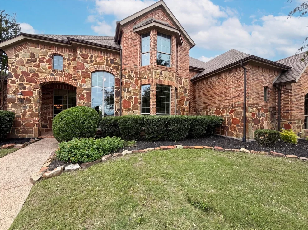 Unit for sale at 928 Homestead Drive, Keller, TX 76248