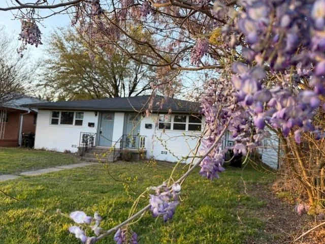 Unit for sale at 925 W Morton Street, Denison, TX 75020
