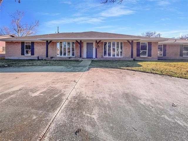 Unit for sale at 1736 Reynoldston Lane, Dallas, TX 75232